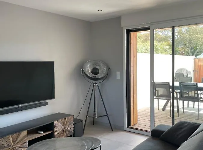 Maison Neuve Vecchio Feriehus *